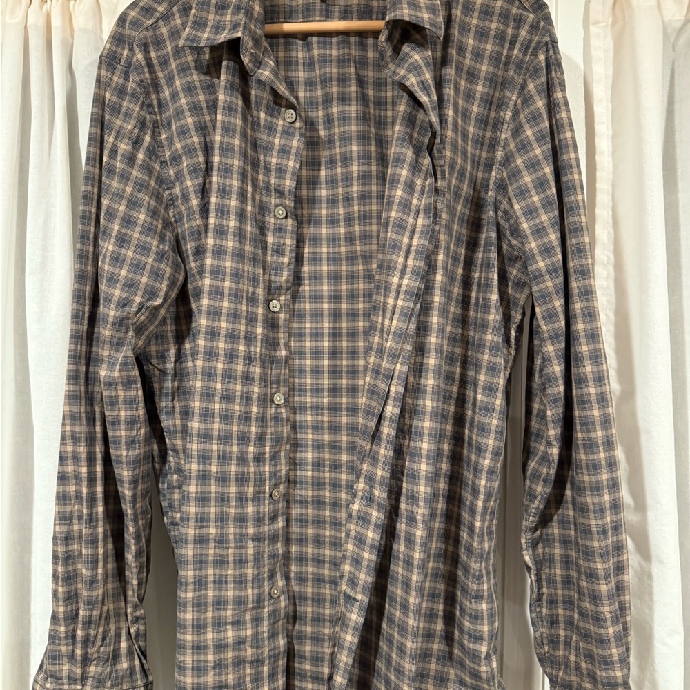 Vince Plaid Short.